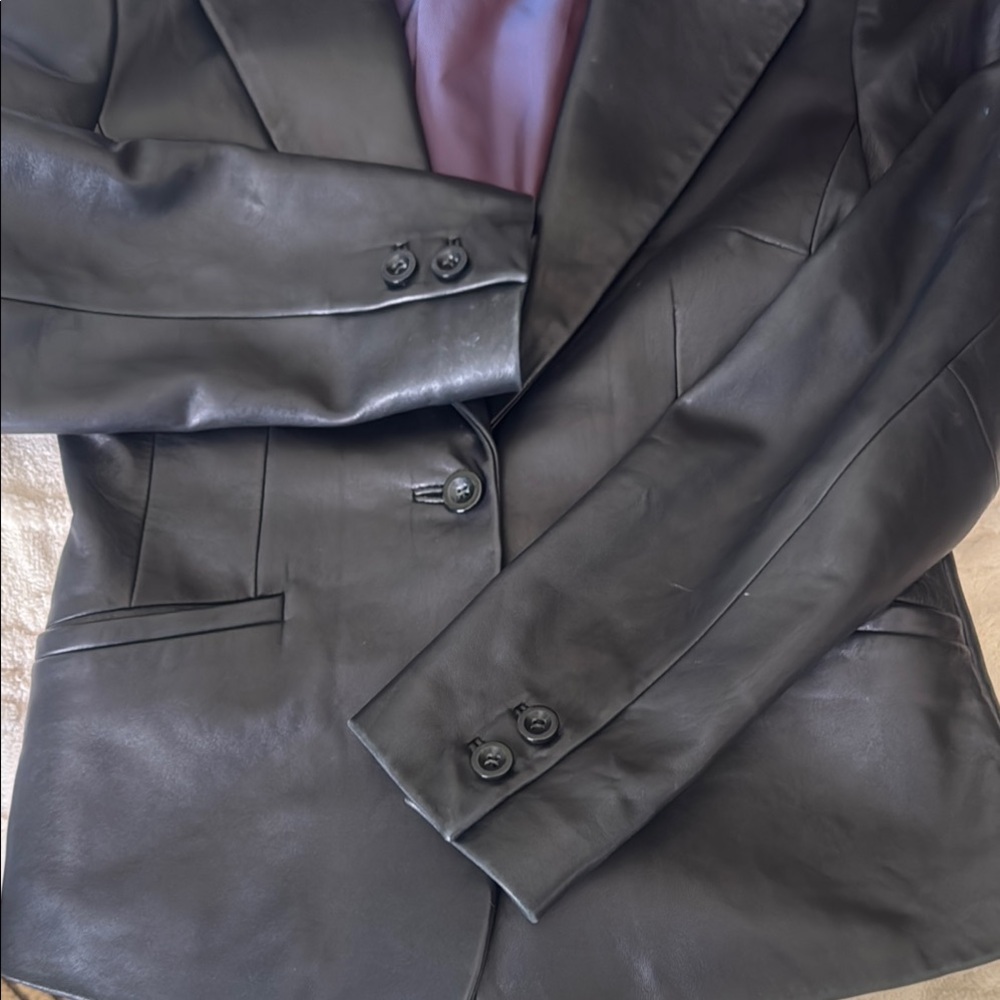 Women's Black Leather Jacket - Picture 12 of 16